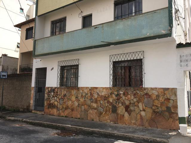 Prédio, Sagrada Família, 7 Quartos, 7 Vagas