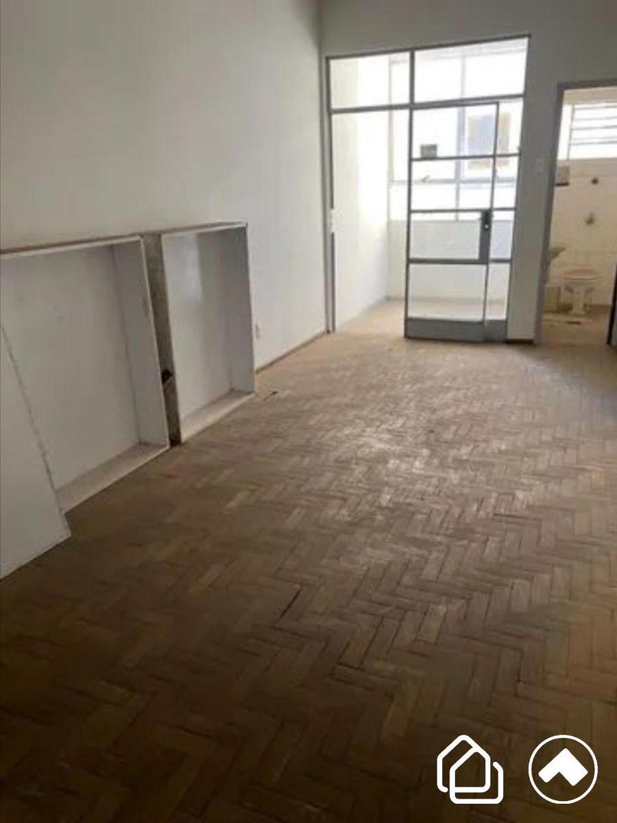 Sala, Centro