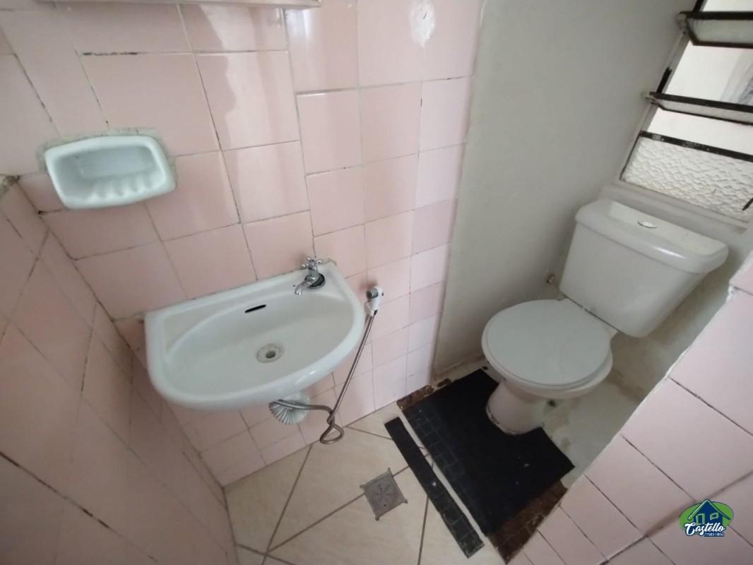 Casa, Cachoeirinha, 2 Quartos, 0 Vaga