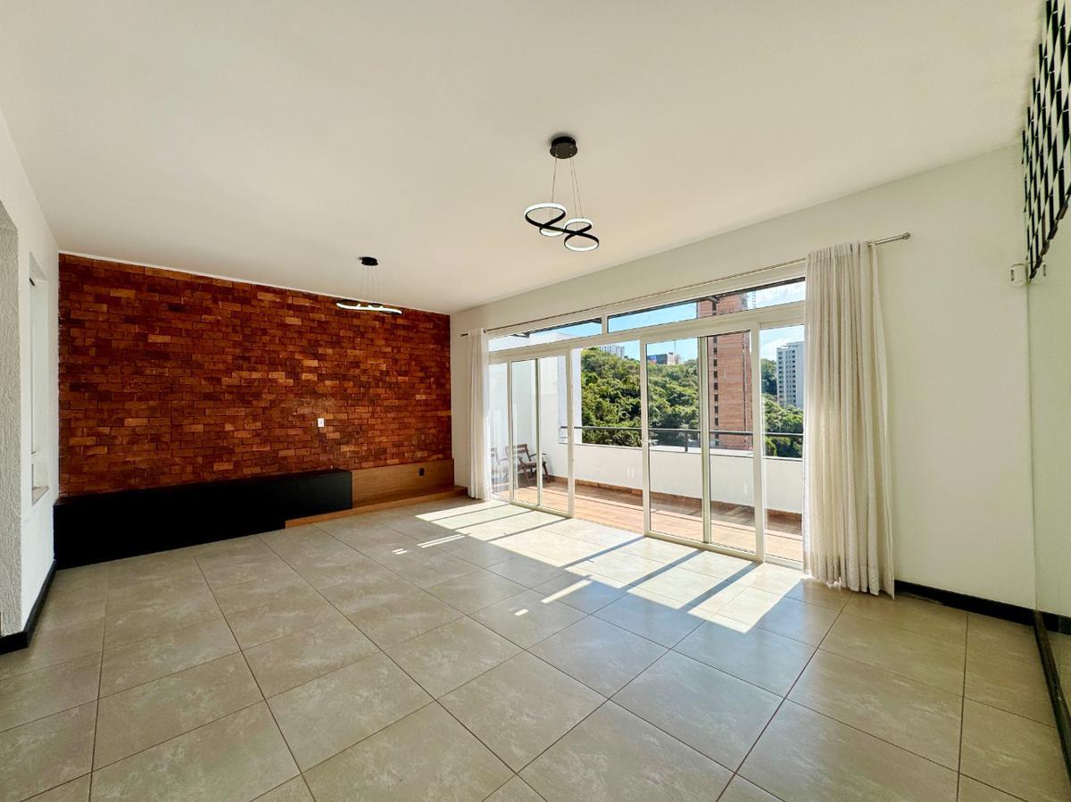 Casa, Santa Lúcia, 4 Quartos, 3 Vagas, 4 Suítes