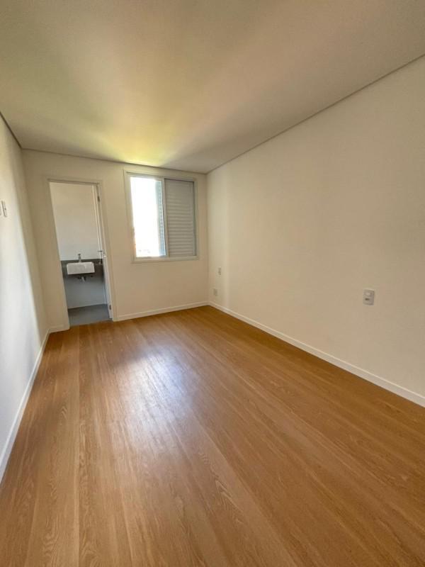 Cobertura, Sagrada Família, 3 Quartos, 3 Vagas, 1 Suíte