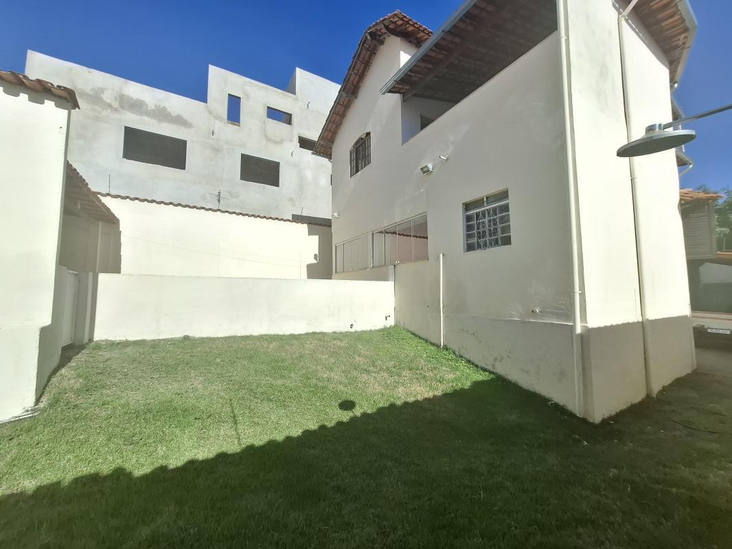 Casa, Vale das Orquídeas, 3 Quartos, 3 Vagas, 2 Suítes