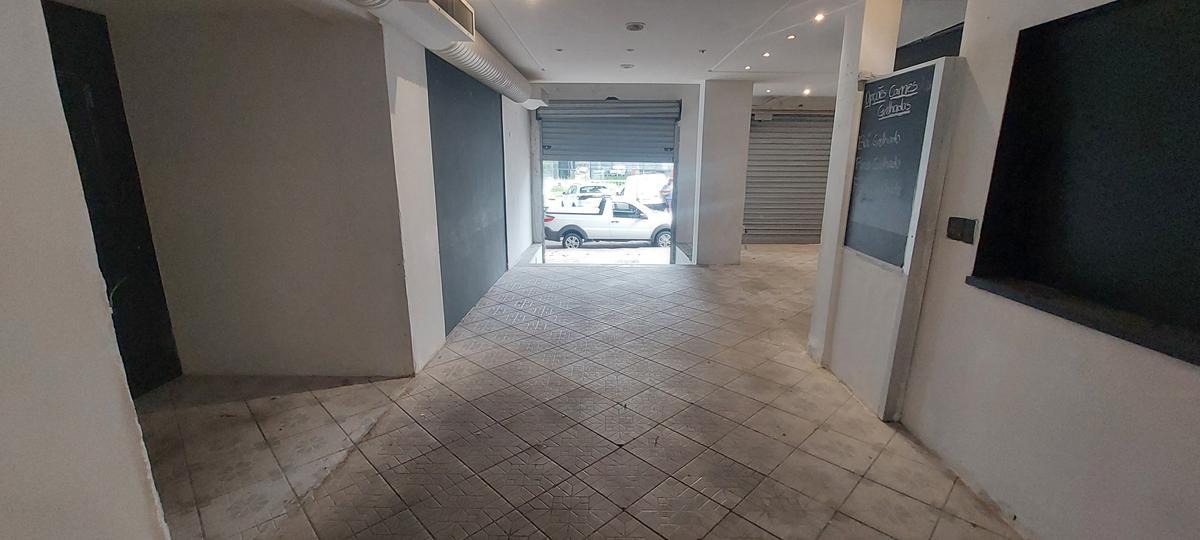 Andar, Savassi, 0 Quarto, 0 Vaga