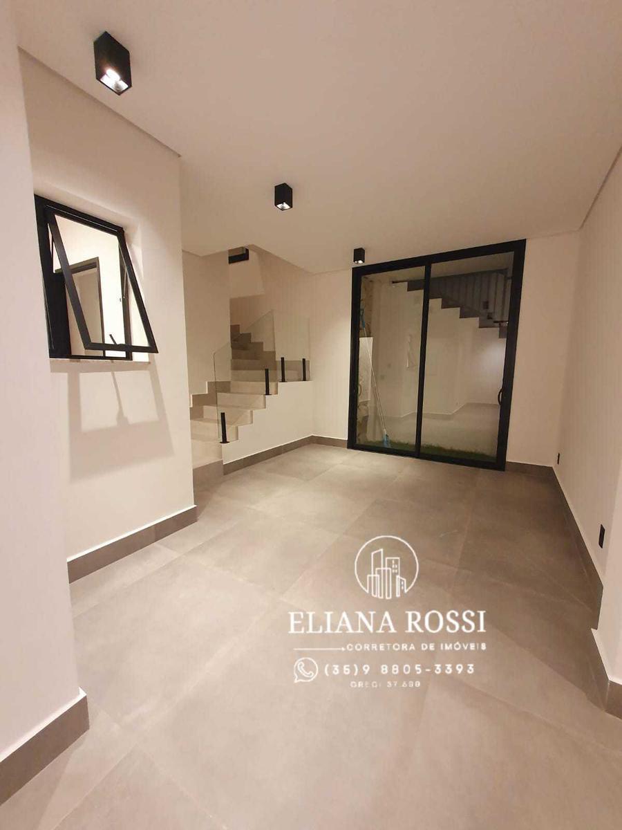 Casa, Vila Paiva, 3 Quartos, 4 Vagas, 3 Suítes