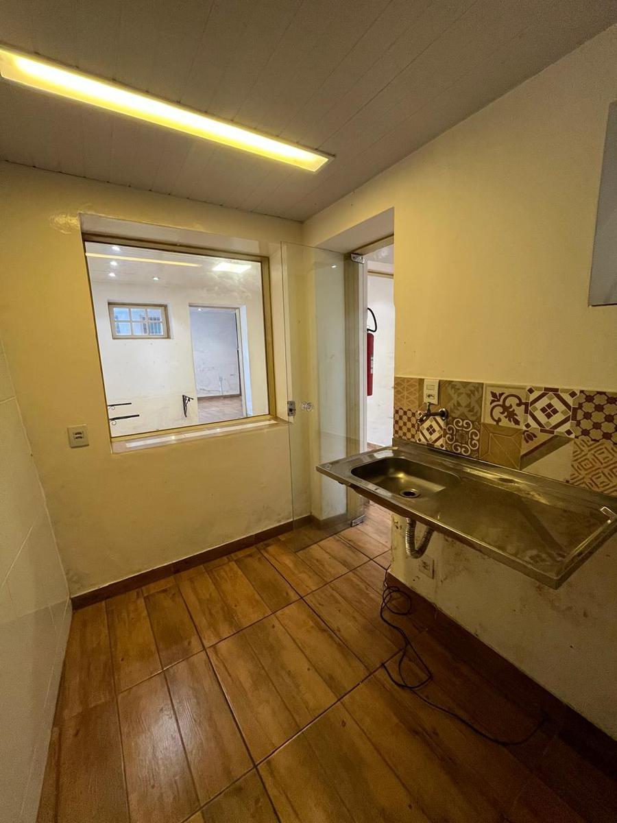 Casa, Centro, 5 Quartos, 0 Vaga, 1 Suíte