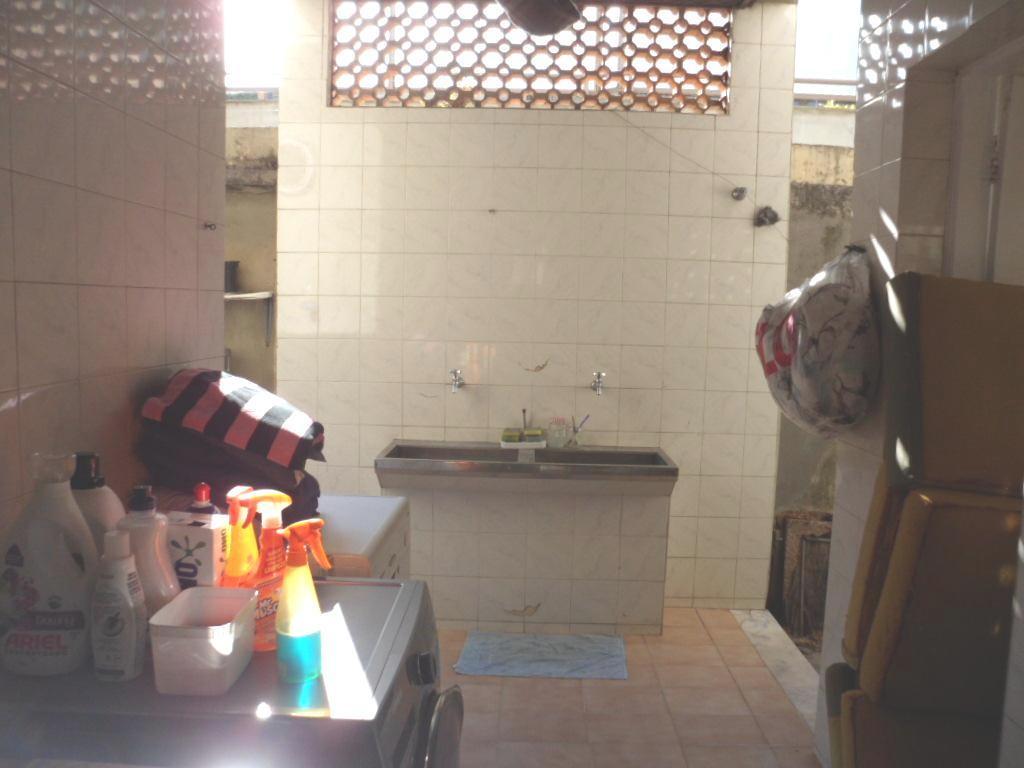 Casa, Gutierrez, 5 Quartos, 4 Vagas, 1 Suíte