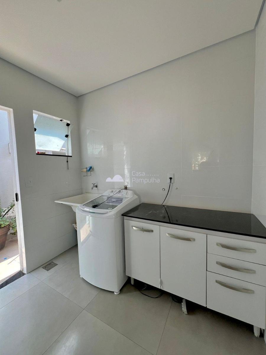 Casa, Planalto, 3 Quartos, 4 Vagas, 1 Suíte