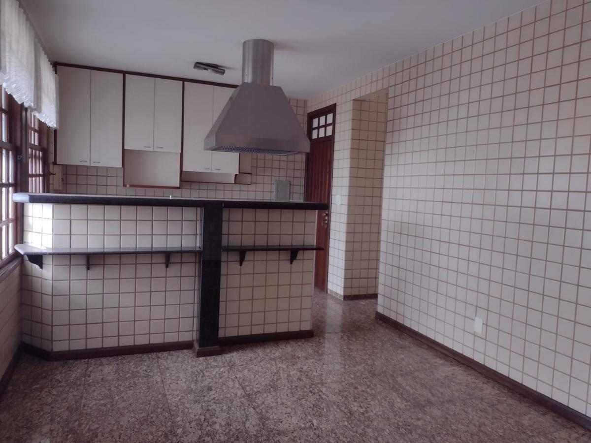 Casa, Nova Suíssa, 3 Quartos, 4 Vagas, 1 Suíte