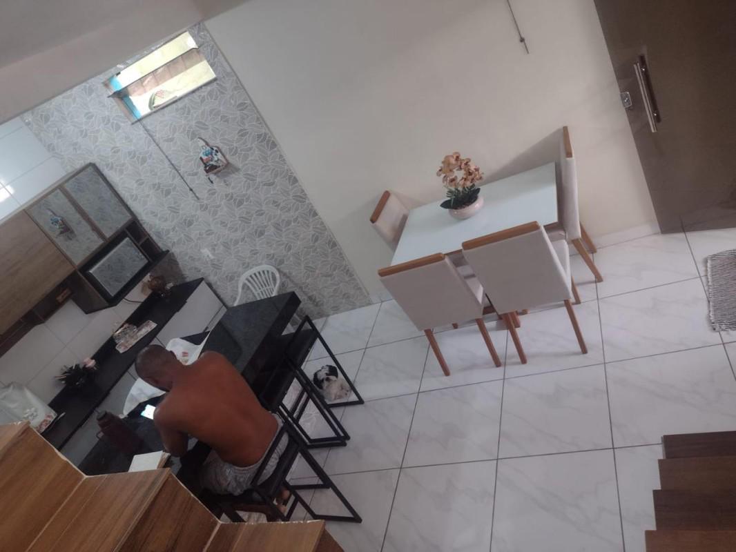 Casa, Vila Barroquinha, 2 Quartos, 1 Vaga, 1 Suíte