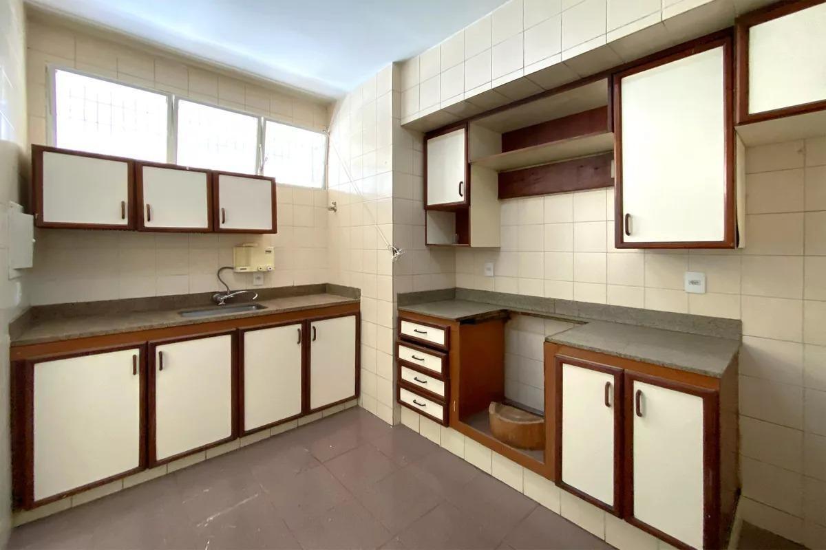 Apartamento, Funcionários, 4 Quartos, 2 Vagas, 1 Suíte