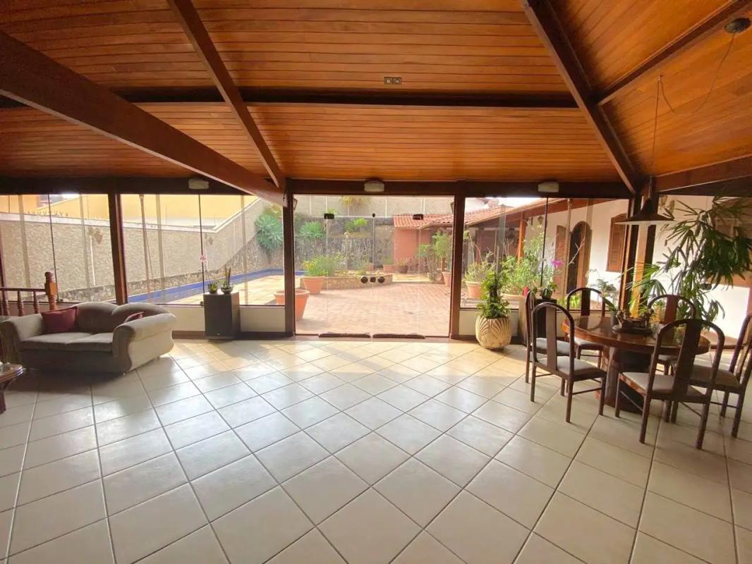 Casa, Santa Lúcia, 5 Quartos, 4 Vagas, 3 Suítes
