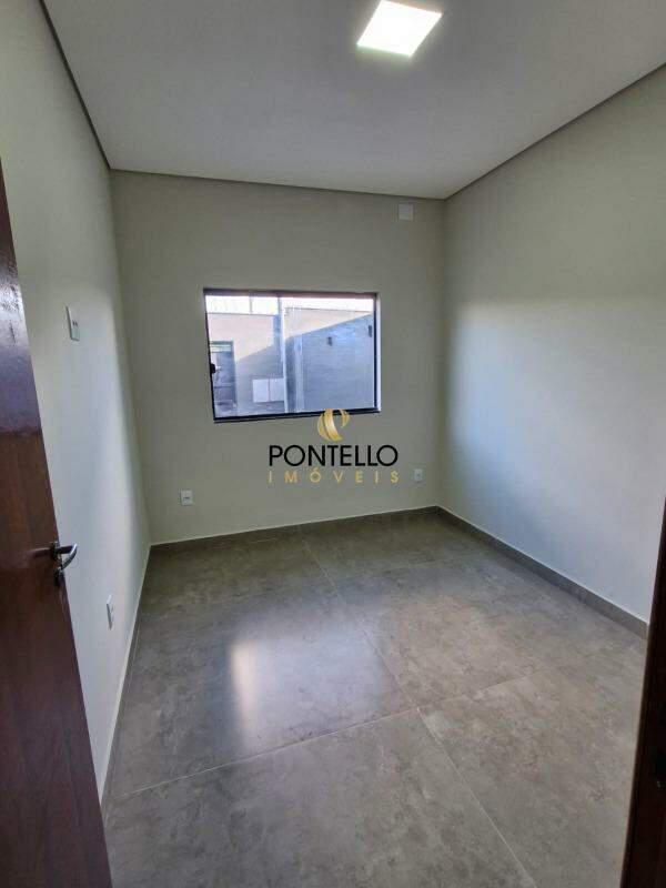 Casa, Jardim Arizona, 3 Quartos, 2 Vagas, 1 Suíte