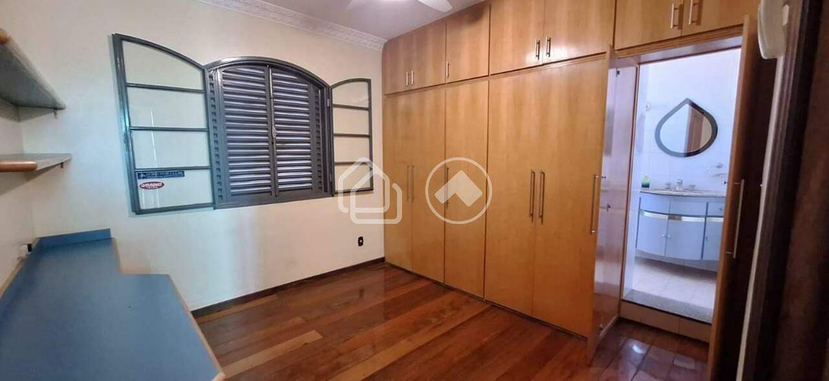 Casa, Padre Eustáquio, 4 Quartos, 4 Vagas, 3 Suítes