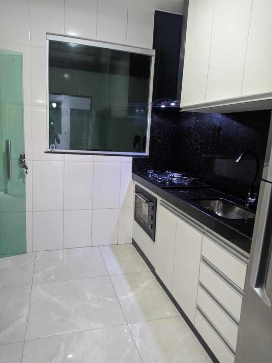 Casa, Masterville, 2 Quartos, 3 Vagas