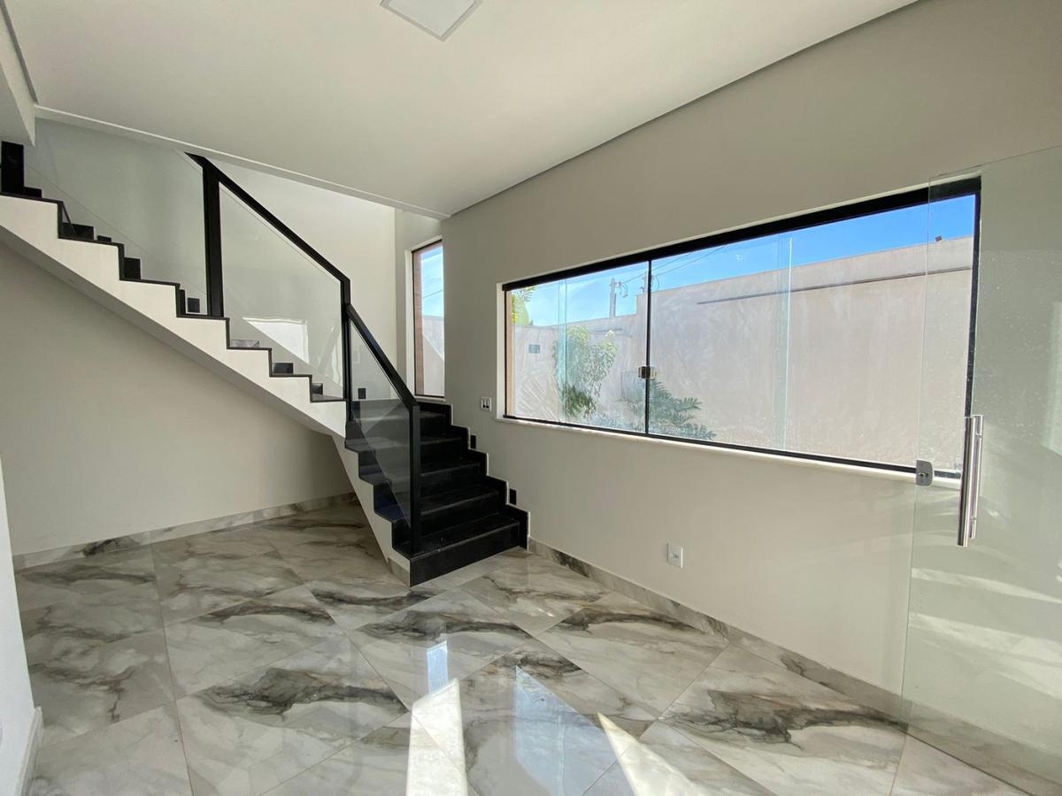 Casa, Várzea, 4 Quartos, 2 Vagas, 2 Suítes