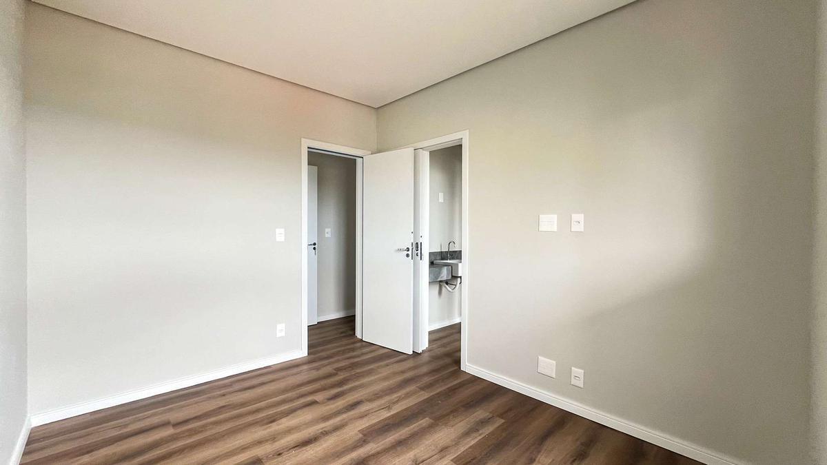 Apartamento, Castelo, 4 Quartos, 4 Vagas, 2 Suítes