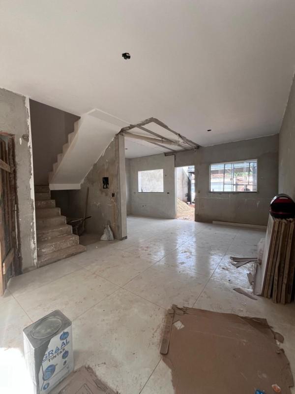 Casa, Centro, 3 Quartos, 2 Vagas, 1 Suíte