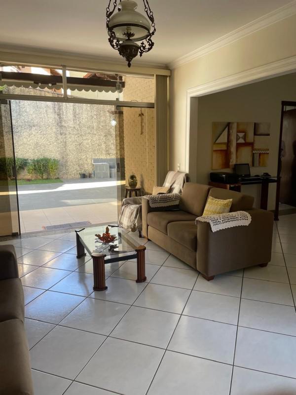 Casa, Caiçaras, 3 Quartos, 2 Vagas, 1 Suíte