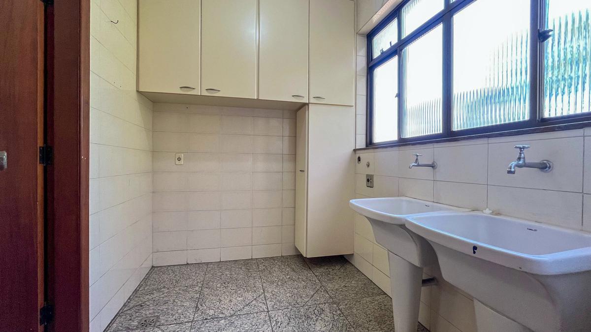 Apartamento, Coração de Jesus, 4 Quartos, 2 Vagas, 1 Suíte