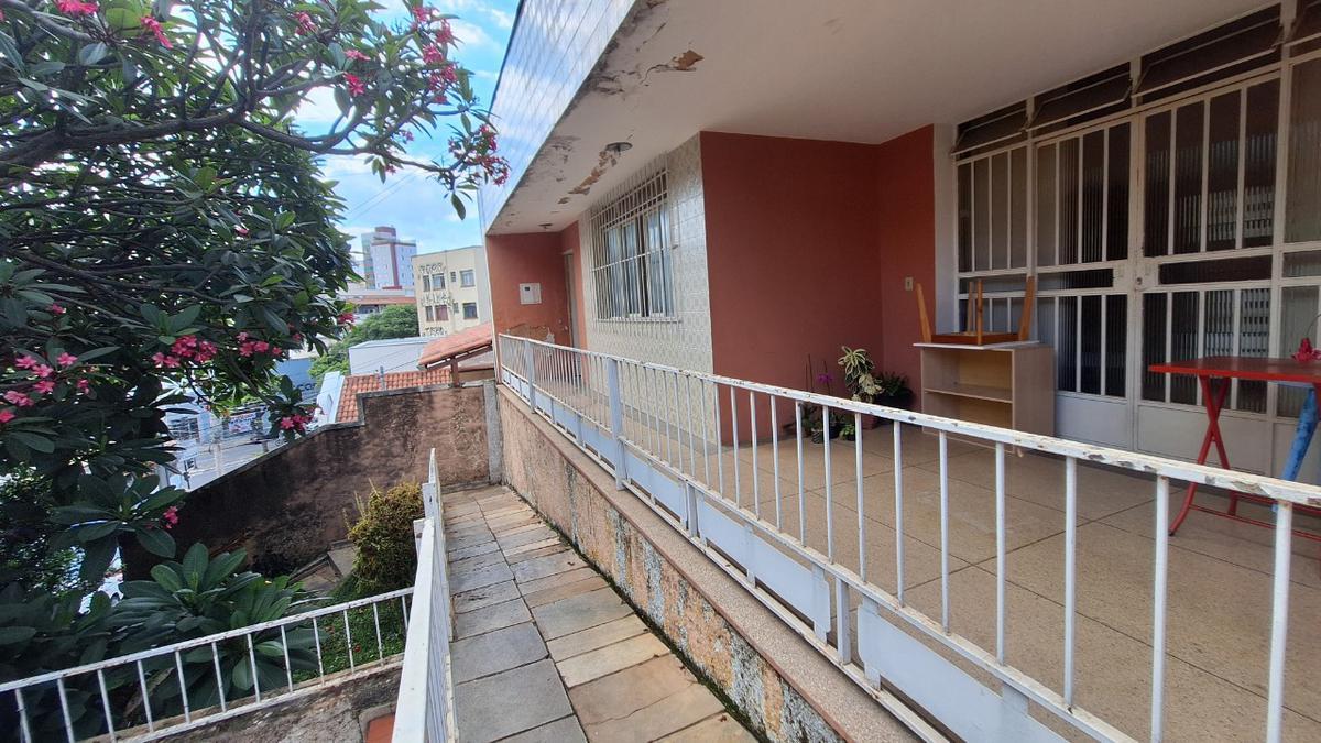 Casa, Sagrada Família, 3 Quartos, 1 Vaga