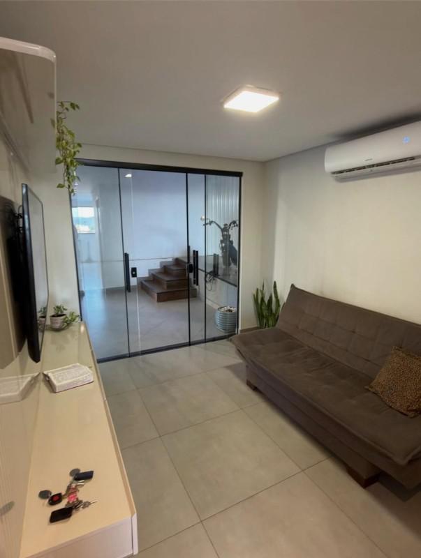 Casa, Masterville, 2 Quartos, 4 Vagas, 1 Suíte