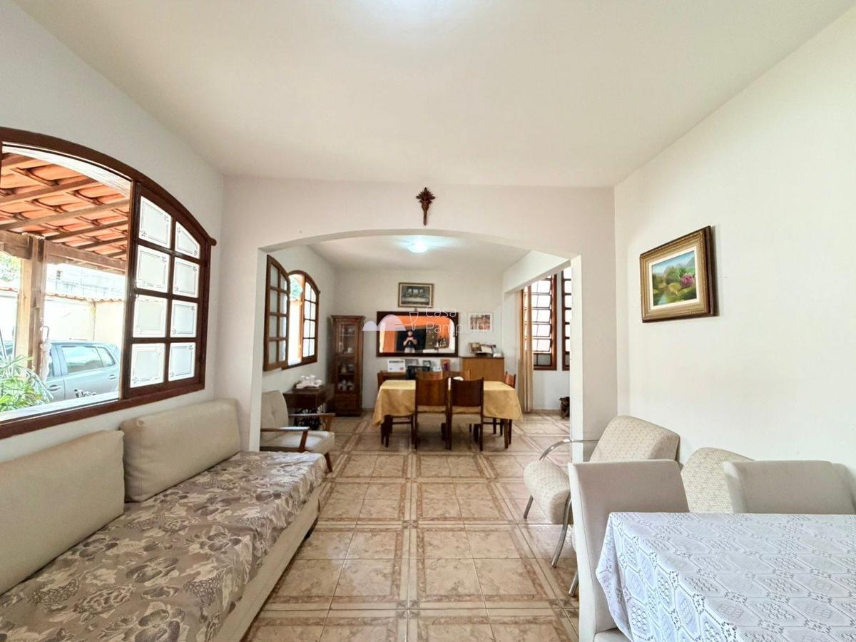 Casa, Floramar, 3 Quartos, 2 Vagas, 2 Suítes