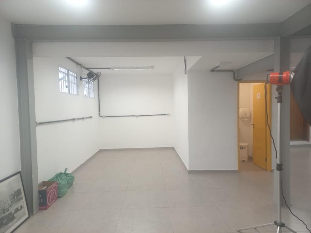 Casa Comercial, Jardim América, 1 Quarto, 1 Vaga