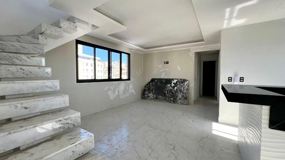 Cobertura, Santa Efigênia, 3 Quartos, 2 Vagas, 1 Suíte