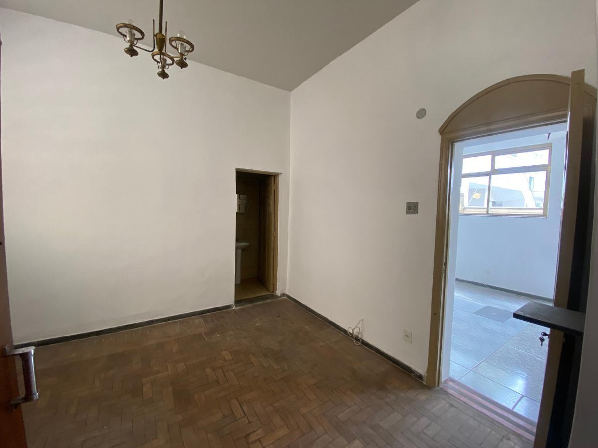 Casa, Colégio Batista, 6 Quartos, 2 Vagas, 2 Suítes