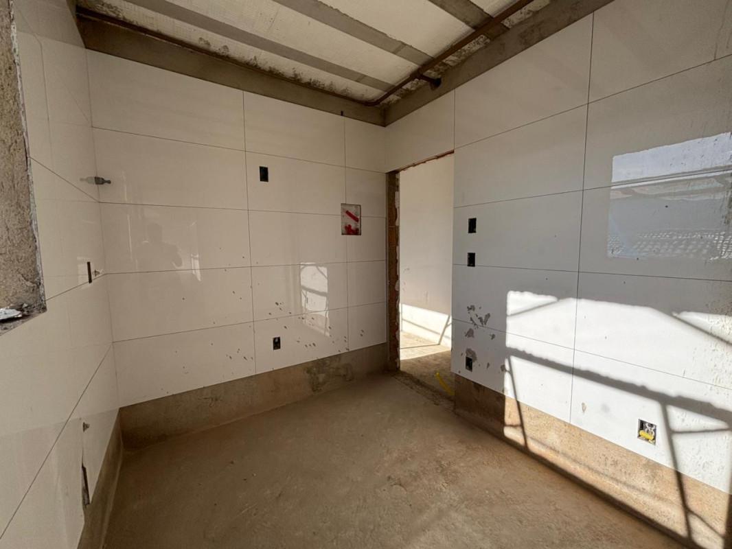 Apartamento, Santa Mônica, 2 Quartos, 1 Vaga