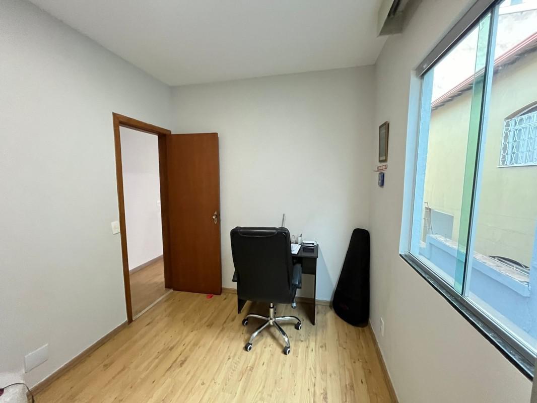 Casa, Dona Clara, 3 Quartos, 2 Vagas, 1 Suíte