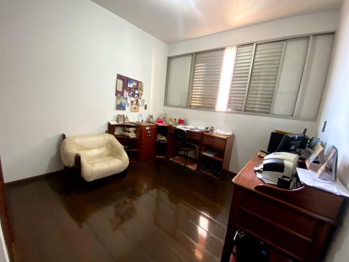 Casa, São José, 6 Quartos, 4 Vagas, 2 Suítes