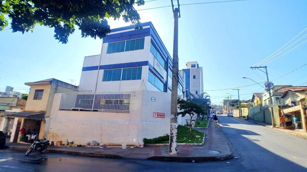 Prédio, Santa Efigênia, 0 Quarto, 5 Vagas