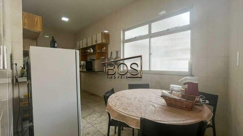 Casa, São Lucas, 7 Quartos, 3 Vagas, 1 Suíte