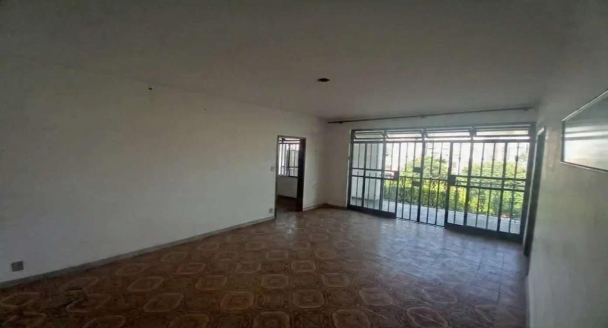 Casa, Cidade Nova, 5 Quartos, 3 Vagas, 1 Suíte
