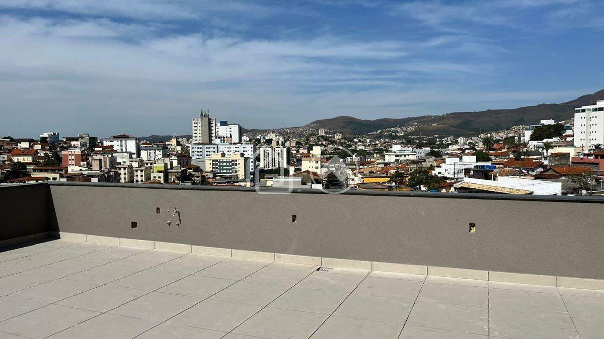 Cobertura, Sagrada Família, 3 Quartos, 2 Vagas, 1 Suíte