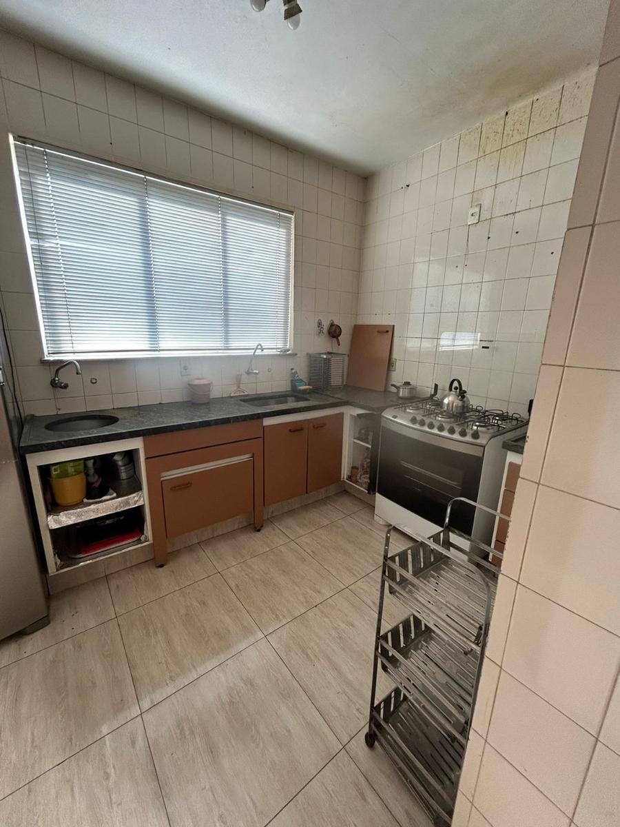 Casa, Centro, 5 Quartos, 0 Vaga, 3 Suítes