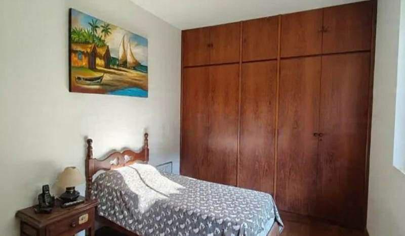 Casa, Luxemburgo, 5 Quartos, 4 Vagas, 2 Suítes