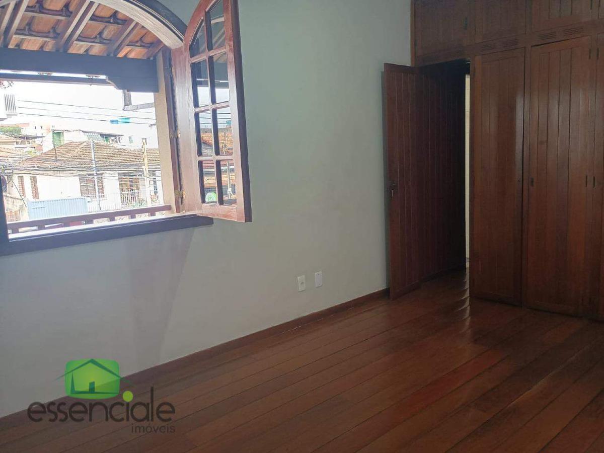 Casa Comercial, Centro, 3 Quartos, 6 Vagas, 1 Suíte