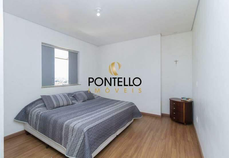 Casa, Estoril, 4 Quartos, 3 Vagas, 4 Suítes