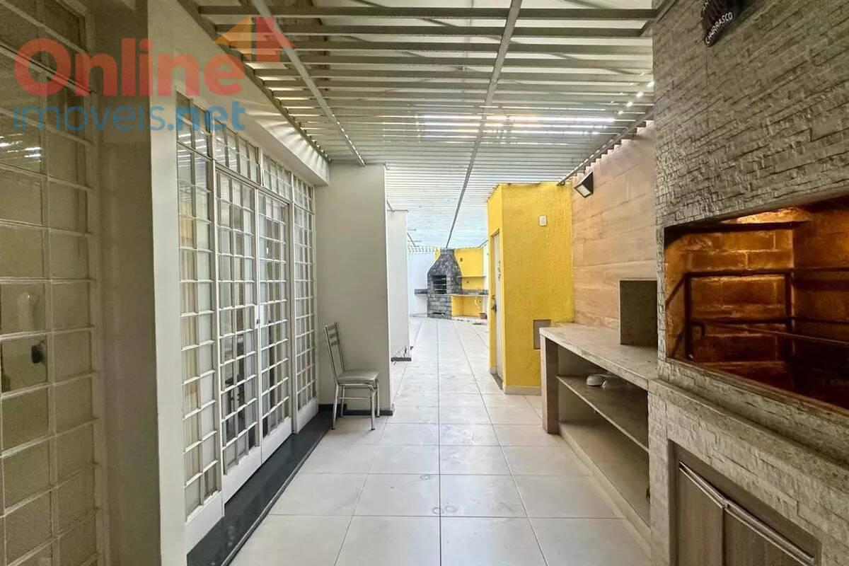 Casa, Serra, 4 Quartos, 0 Vaga, 1 Suíte