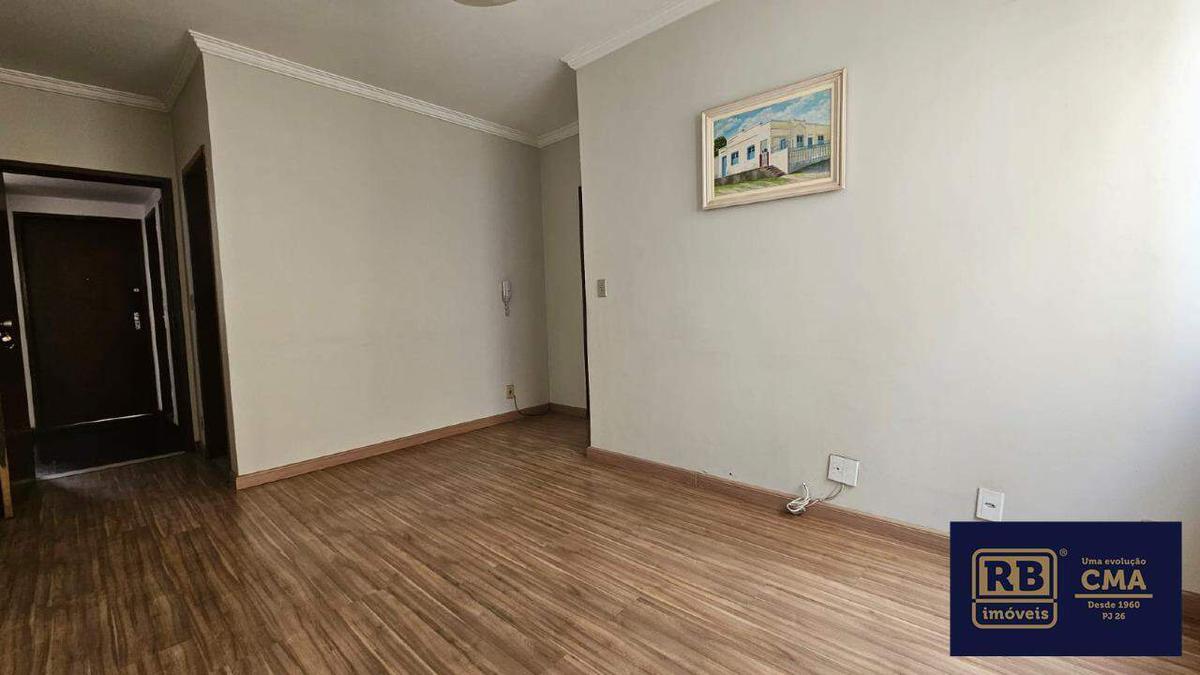 Apartamento, Sagrada Família, 2 Quartos, 1 Vaga