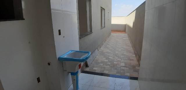 Casa, Arvoredo II, 3 Quartos, 2 Vagas, 1 Suíte