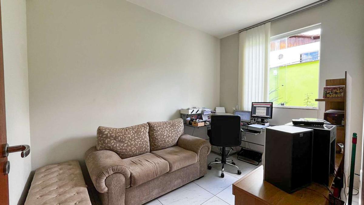 Casa, Santa Efigênia, 3 Quartos, 2 Vagas, 2 Suítes