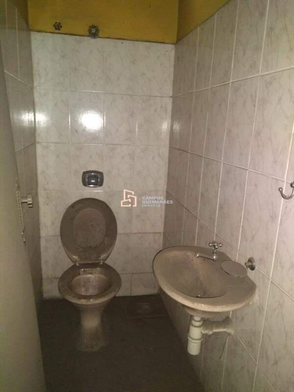 Casa, Barreiro, 4 Quartos, 2 Vagas, 1 Suíte