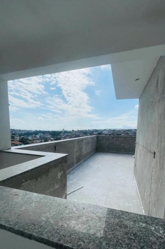 Cobertura, Coqueiros, 3 Quartos, 2 Vagas, 1 Suíte
