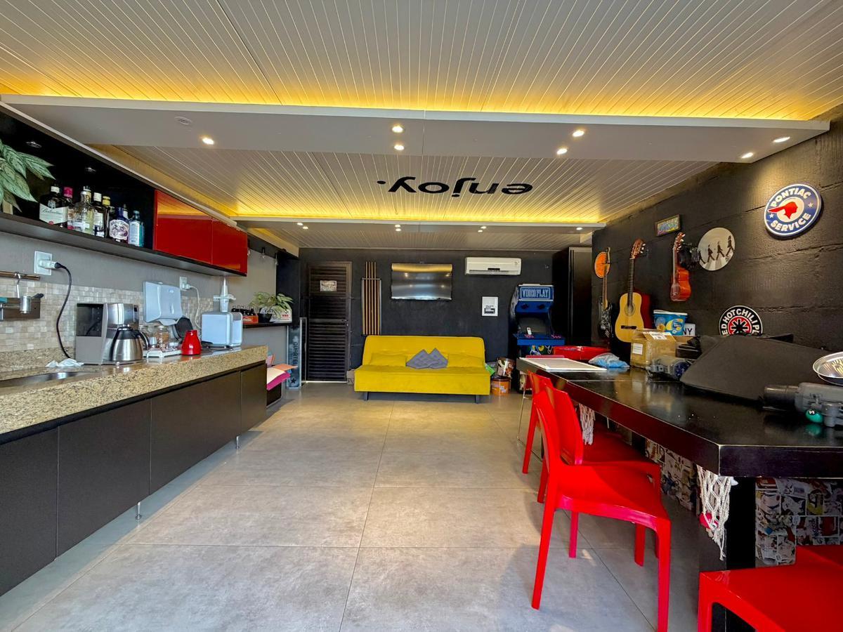 Sala, São José, 0 Quarto, 2 Vagas