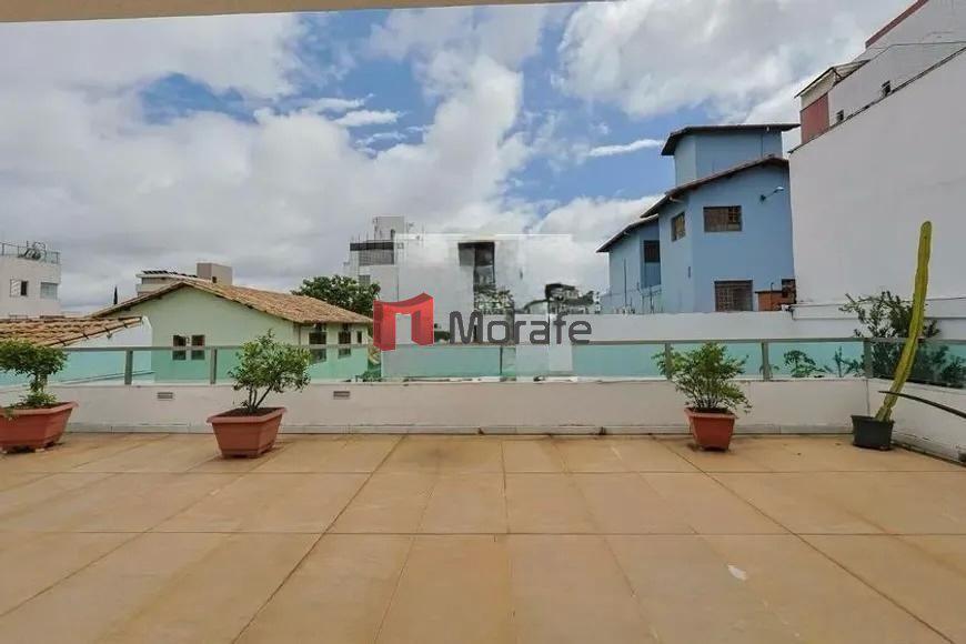 Casa, Castelo, 3 Quartos, 4 Vagas, 1 Suíte