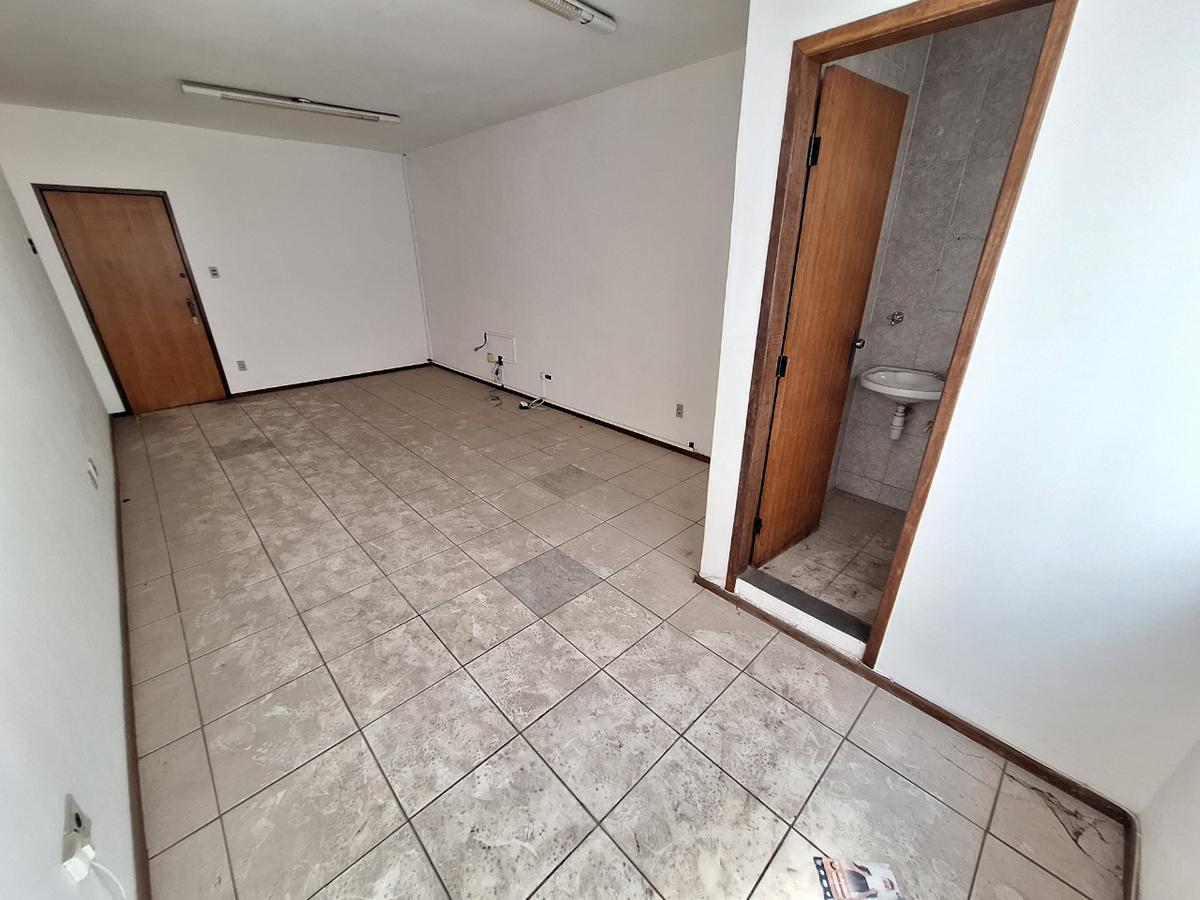Sala, São José, 0 Quarto, 0 Vaga
