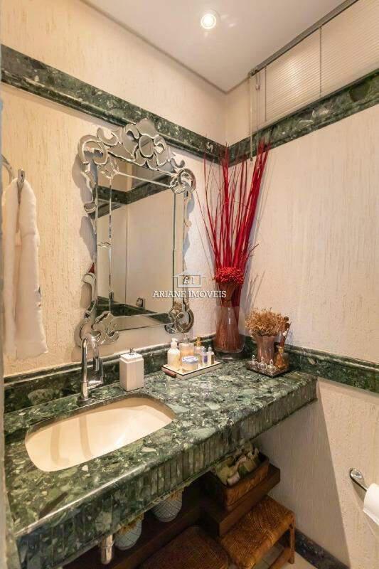 Apartamento, Funcionários, 4 Quartos, 4 Vagas, 2 Suítes